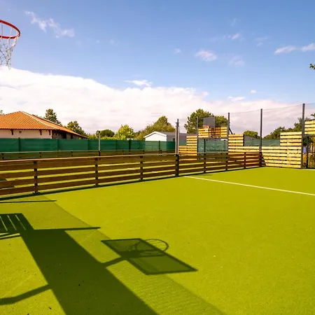 Emplacement 490 Camping Gastes