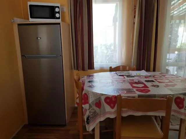 Camping Emplacement 490 *